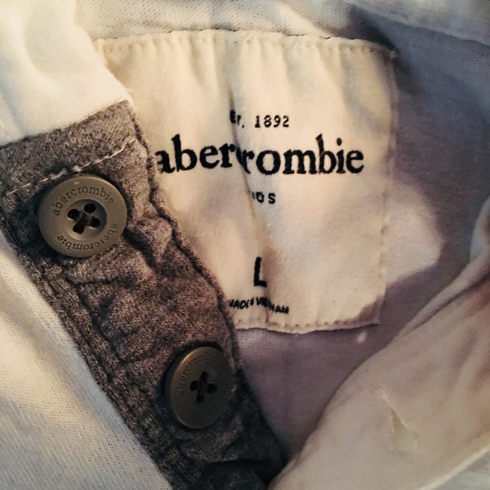 ❌SOLD❌ Abercombie Hoodie/Shirt/Sweatshirt White